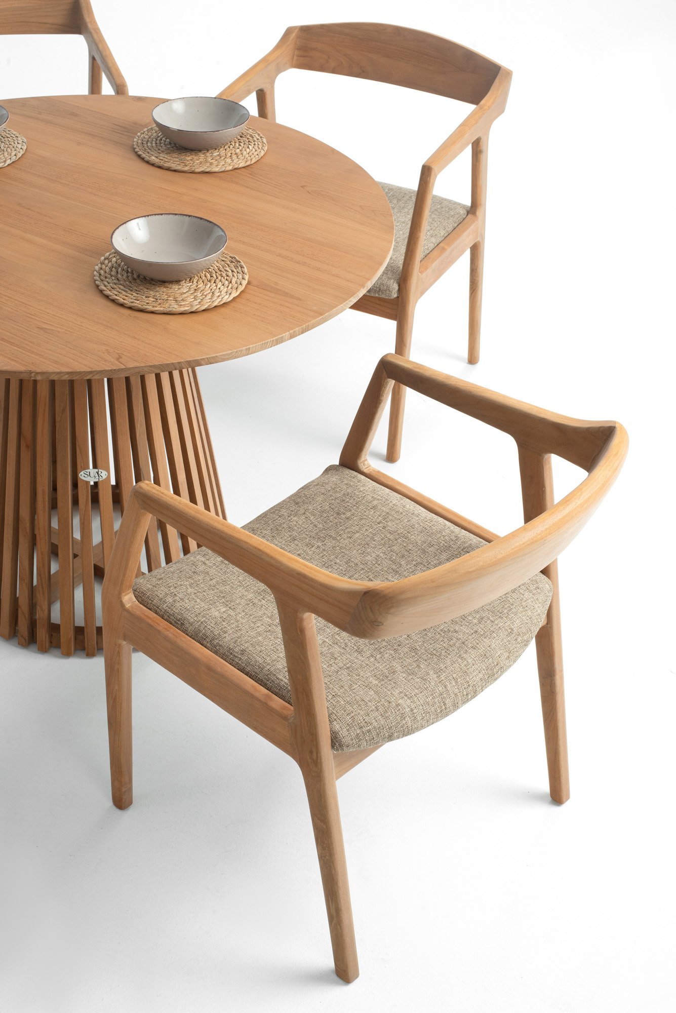 MUSHROOM DINING TABLE &HENDRY CHAIR Thumbnail